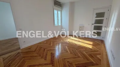 Apartamento en alquiler en Argüelles - Imagen 4
