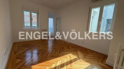 Apartamento en alquiler en Argüelles - Imagen 6
