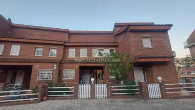 Townhouse in Vallirana photo 9