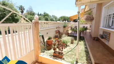 Chalet in Los Balcones-Los Altos-Punta Prima photo 16