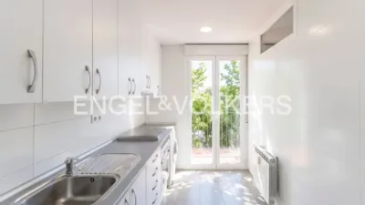Apartment on Francisco Silvela Street photo 8