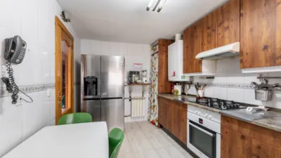 Casa adosada en venta en Calle de Sierra Morena, Zona de las Cárcavas-Arroyo del Bosque (Arroyomolinos) de 479.900 €