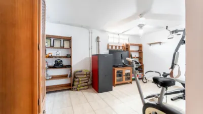 Casa adosada en venta en Calle de Sierra Morena, Zona de las Cárcavas-Arroyo del Bosque (Arroyomolinos) de 479.900 €
