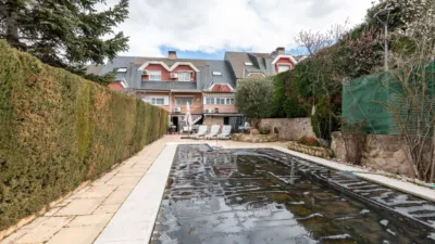 Casa adosada en venta en Calle de Sierra Morena, Zona de las Cárcavas-Arroyo del Bosque (Arroyomolinos) de 479.900 €