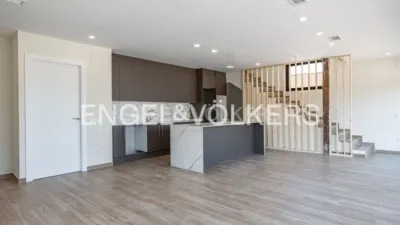 House in Sant Esteve Sesrovires photo 3