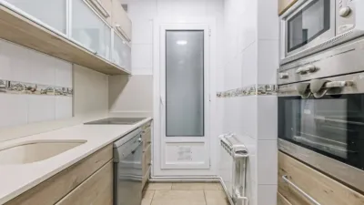 Apartment on Carrer de les Escoles Pies photo 16