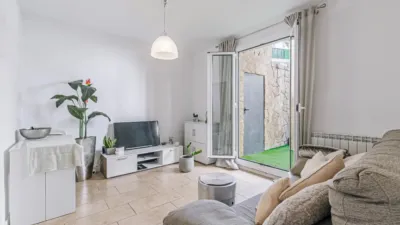 Apartment on Carrer de les Escoles Pies photo 5