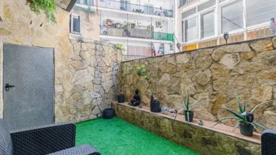Apartment on Carrer de les Escoles Pies photo 6