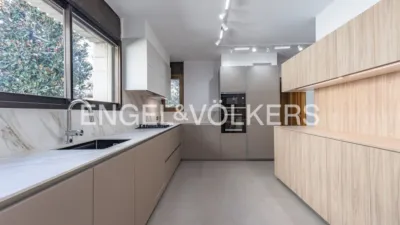 Casa en alquiler en L'Eixample-Torreblanca, L'Eixample-Torreblanca (Sant Cugat del Vallès) de 6.800 €<span>/mes</span>