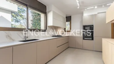 Casa en alquiler en L'Eixample-Torreblanca, L'Eixample-Torreblanca (Sant Cugat del Vallès) de 6.800 €<span>/mes</span>