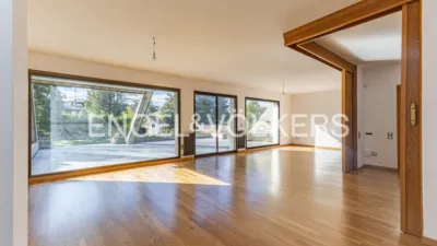 Casa en alquiler en L'Eixample-Torreblanca, L'Eixample-Torreblanca (Sant Cugat del Vallès) de 6.800 €<span>/mes</span>