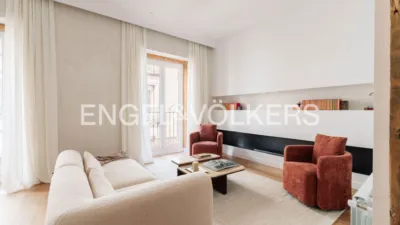 Apartment on Calle de la Madera photo 3