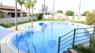 Casa en alquiler en Riba-Roja de Túria, Riba-roja de Túria de 2.500 €<span>/mes</span>