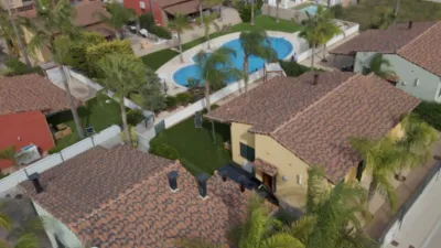 Casa en alquiler en Riba-Roja de Túria, Riba-roja de Túria de 2.500 €<span>/mes</span>