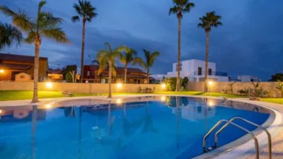 Casa en alquiler en Riba-Roja de Túria, Riba-roja de Túria de 2.500 €<span>/mes</span>