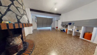 Semi-detached house on Carrer Nou del Doctor J. Brot photo 28