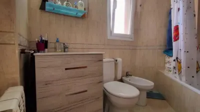 Piso en venta en Avinguda de Santa Eulàlia, cerca de Carrer del Germà Joaquim, Segle XX (Distrito Segle XX-La Cogullada. Terrassa) de 198.000 €