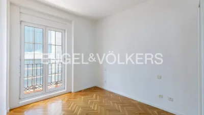Apartment on Calle de las Infantas photo 10
