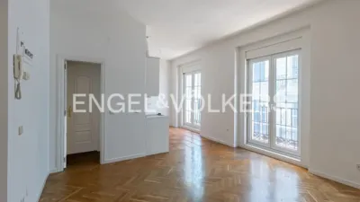 Apartment on Calle de las Infantas photo 2