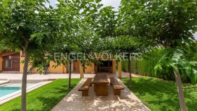 Casa en alquiler en Carrer de la Foia de Bunyol, Urbanizaciones Cumbres de Calicanto-Manyes-Barbeta (Torrent) de 1.950 €<span>/mes</span>