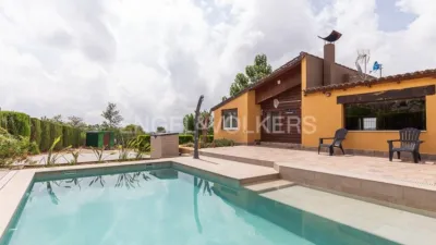 Casa en alquiler en Carrer de la Foia de Bunyol, Urbanizaciones Cumbres de Calicanto-Manyes-Barbeta (Torrent) de 1.950 €<span>/mes</span>