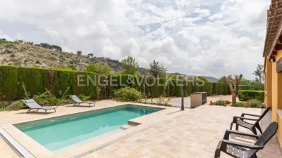 Casa en alquiler en Carrer de la Foia de Bunyol, Urbanizaciones Cumbres de Calicanto-Manyes-Barbeta (Torrent) de 1.950 €<span>/mes</span>