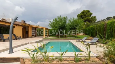 Casa en alquiler en Carrer de la Foia de Bunyol, Urbanizaciones Cumbres de Calicanto-Manyes-Barbeta (Torrent) de 1.950 €<span>/mes</span>