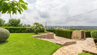 Casa en alquiler en Carrer de la Foia de Bunyol, Urbanizaciones Cumbres de Calicanto-Manyes-Barbeta (Torrent) de 1.950 €<span>/mes</span>
