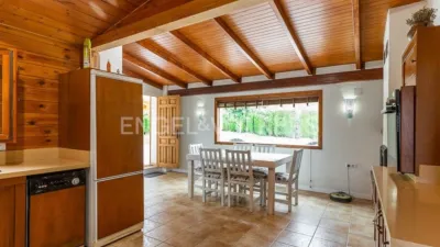 Casa en alquiler en Carrer de la Foia de Bunyol, Urbanizaciones Cumbres de Calicanto-Manyes-Barbeta (Torrent) de 1.950 €<span>/mes</span>