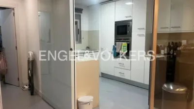 Piso en alquiler en Carrer de Don Armando Palacio Valdés - Imagen 3
