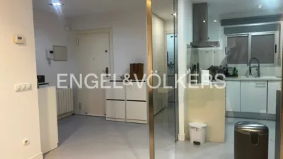 Piso en alquiler en Carrer de Don Armando Palacio Valdés - Imagen 4