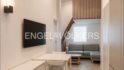 Estudio en alquiler en Calle de San Alejandro - Imagen 2