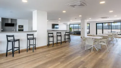 Penthouse on Avenida Anda Jaleo photo 2