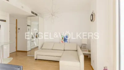 Apartamento en alquiler en Calle de Cervantes - Imagen 2