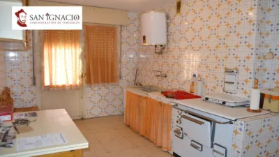 Piso en calle Bu-V-5632, nº 1 photo 3