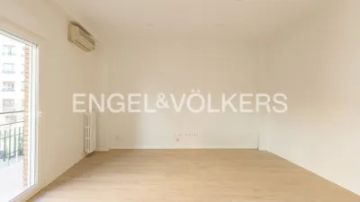 Piso en alquiler en Calle de María de Guzmán, cerca de Calle de Santa Engracia - Imagen 2