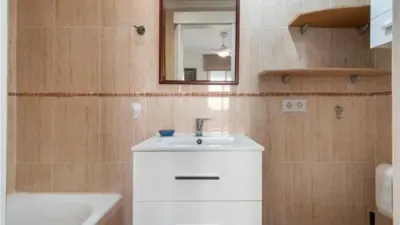 Duplex penthouse with terrace in Can Pastilla, by the sea. Approx. 180m², including approx. 90m² terrace. Living/dining room, fitted and equipped kitchen, 3 double bedrooms with built-in wardrobes, 2 full bathrooms, white lacquered interior joinery, heating/cooling air conditioning, private rooftop terrace of approx. 90m². Privileged location by the sea. photo 12