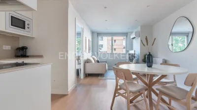 Apartamento en alquiler en Calle de Londres, cerca de Calle de Francisco Navacerrada - Imagen 2