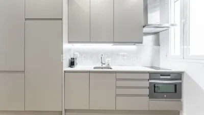 Apartamento en alquiler en Calle de Ponzano, cerca de Calle de Ríos Rosas - Imagen 7