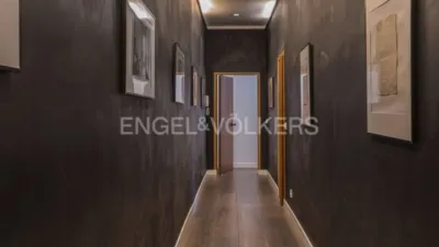 Apartment on Calle de Esparteros photo 20