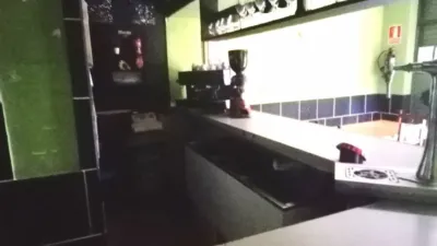 Local comercial en venta en Pumarín - Więcej