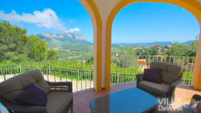 Chalet en Avinguda del Comtat photo 3
