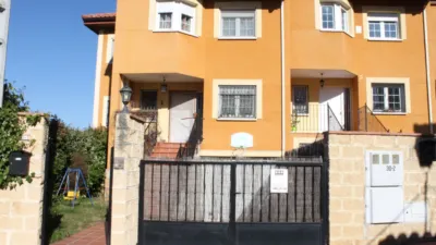 Doppelhaushälfte in verkauf in Calle de San Roque, Pedrezuela von 360.000 €
