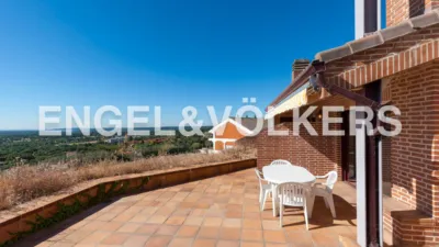 Terraced House in La Pizarra photo 3