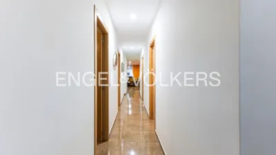 Apartment on Carrer del Comte de Montornés photo 16