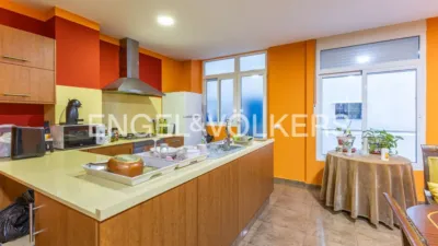 Apartment on Carrer del Comte de Montornés photo 28