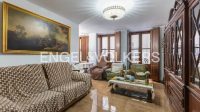 Apartment on Carrer del Comte de Montornés photo 5