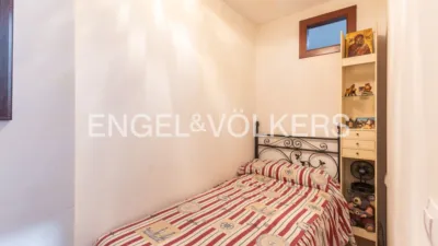 Apartment on Carrer del Comte de Montornés photo 44