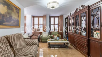 Apartment on Carrer del Comte de Montornés photo 7