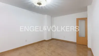 Apartment on Carrer del Comte de Montornés photo 9
